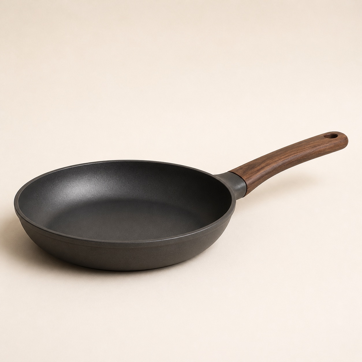 Non-stick frying pan